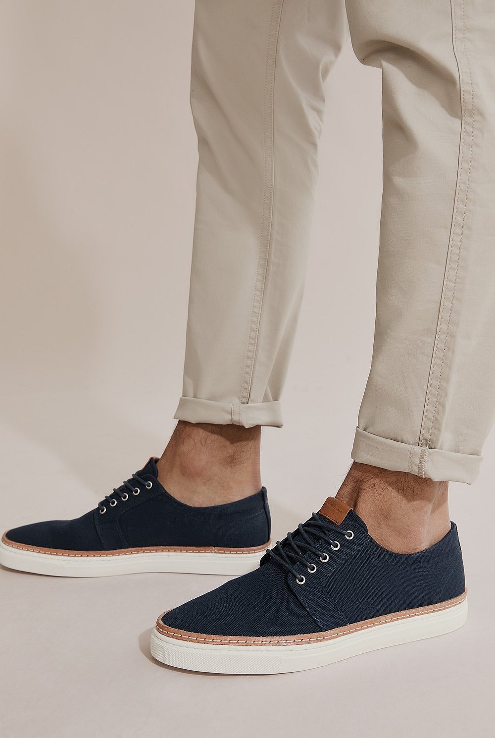 Organically Grown Cotton Canvas Sneaker