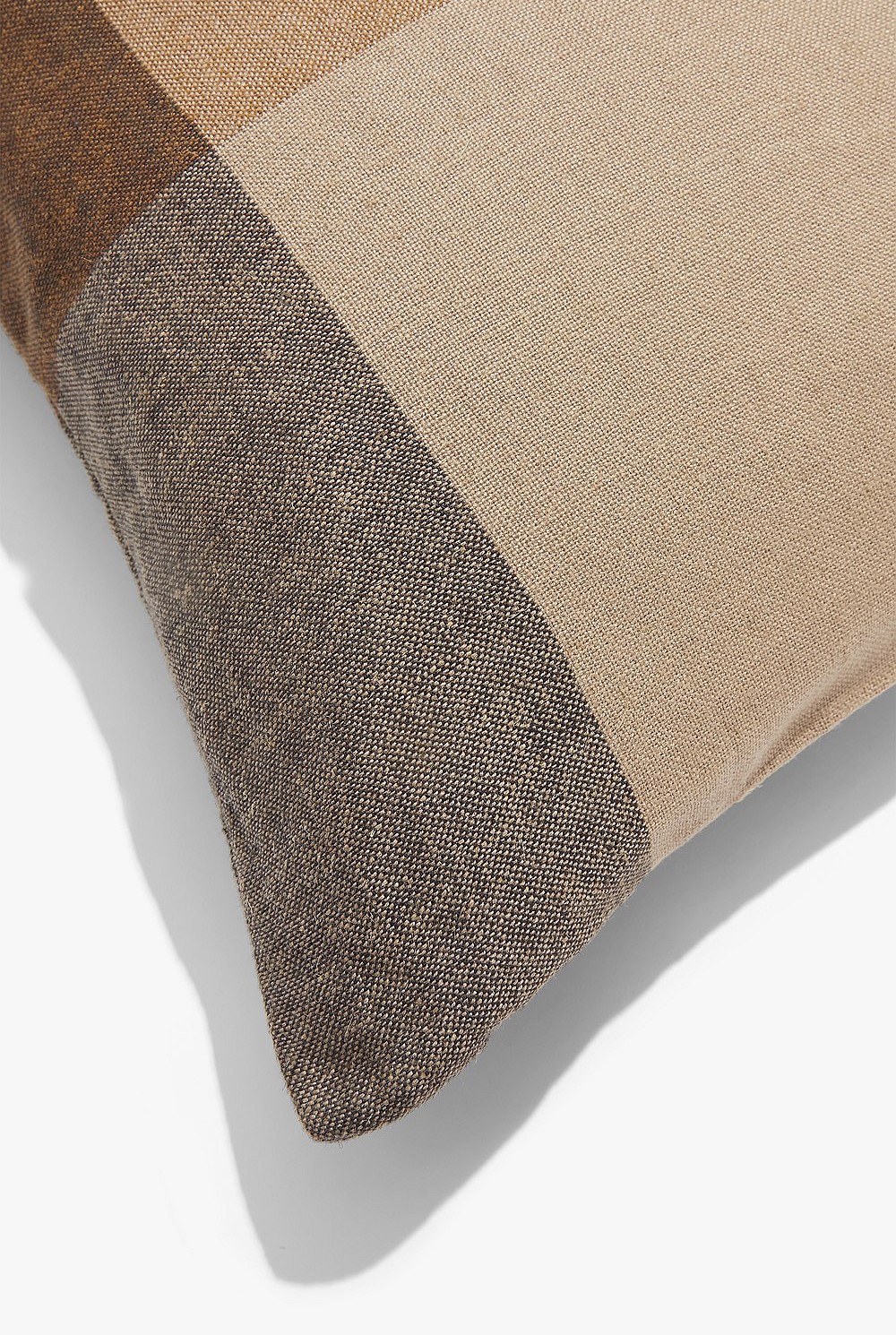 Capp 50x50 Cushion
