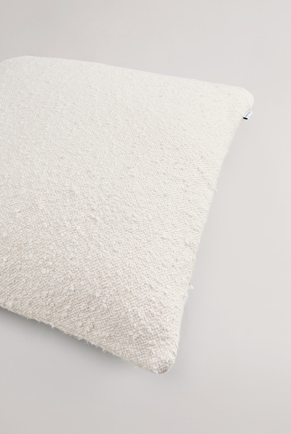 Floe 60x60 Boucle Cushion