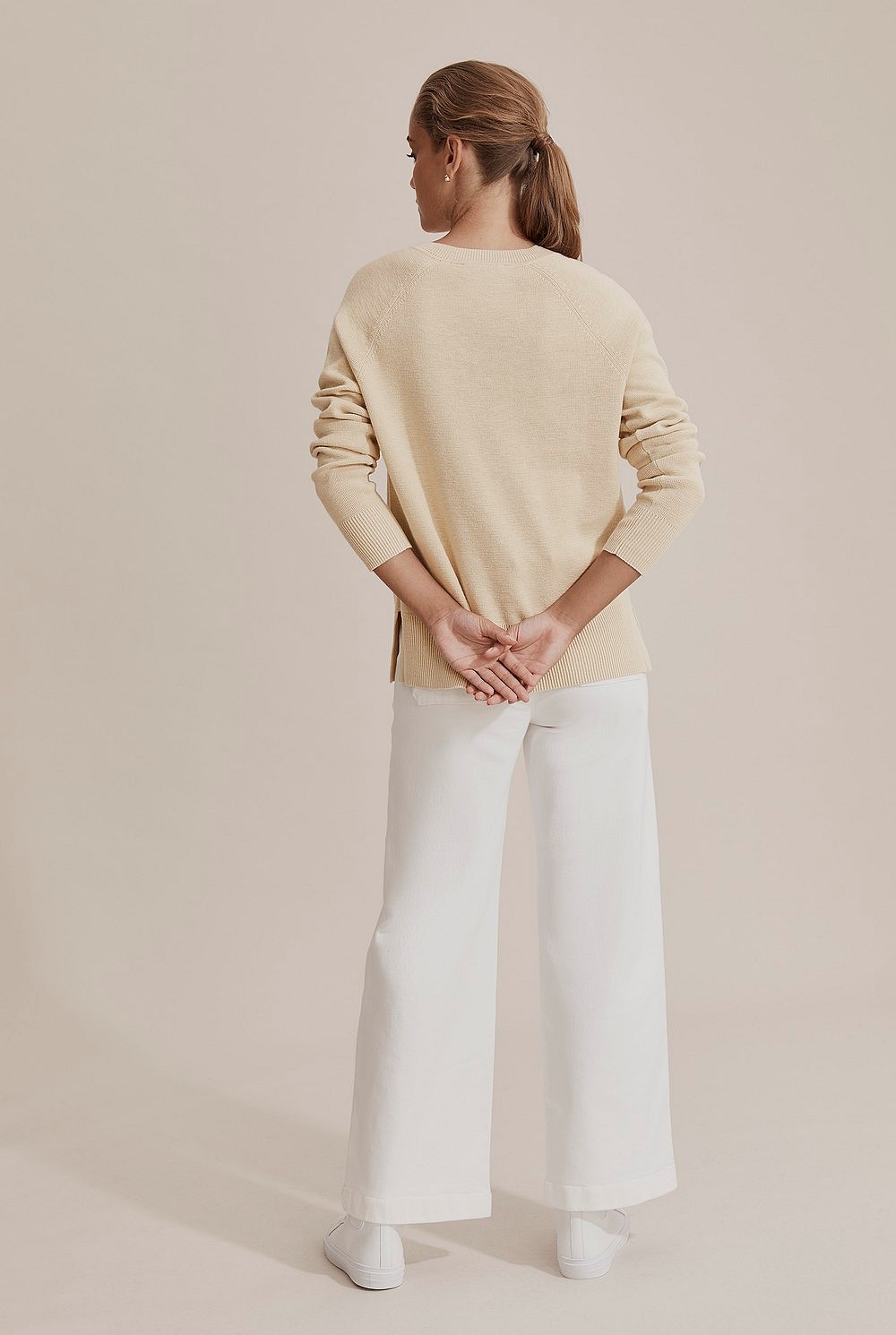 Cotton Linen V-Neck Knit