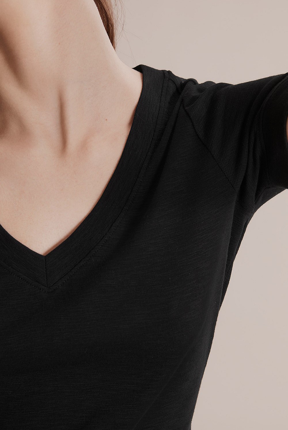 Textured Fitted V-Neck T-Shirt