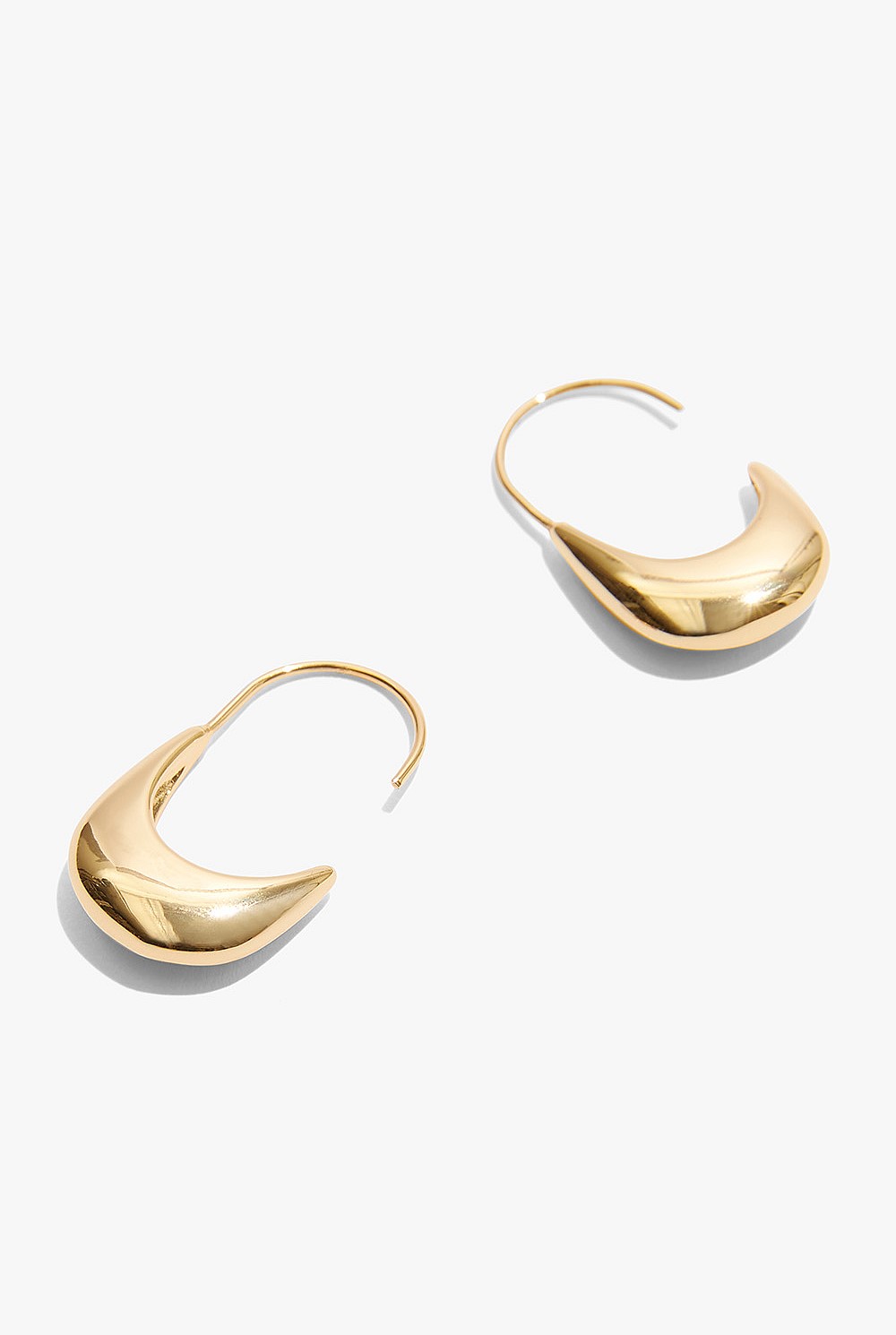 Luca Huggie Earring