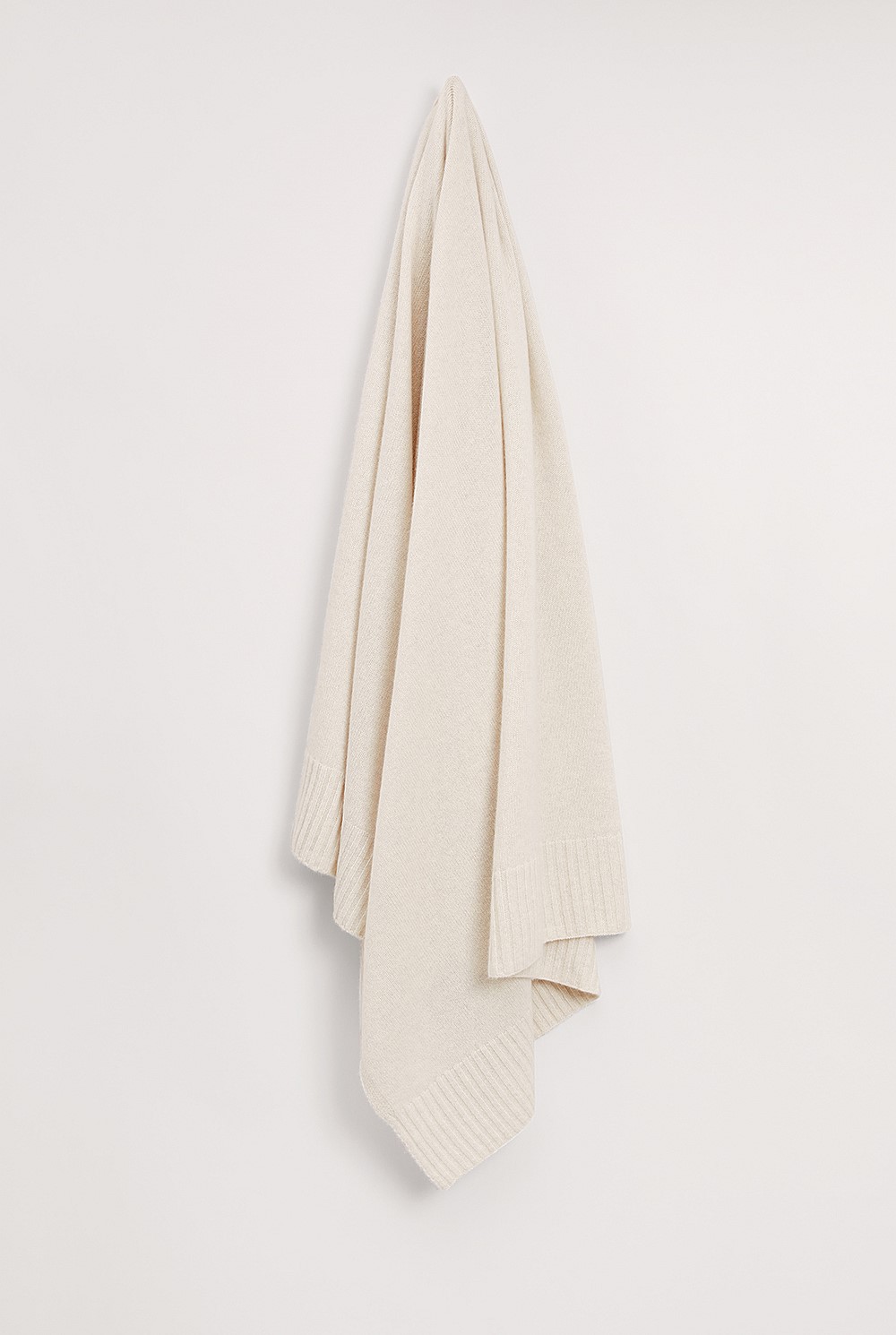 Responsible Cashmere Simm Throw