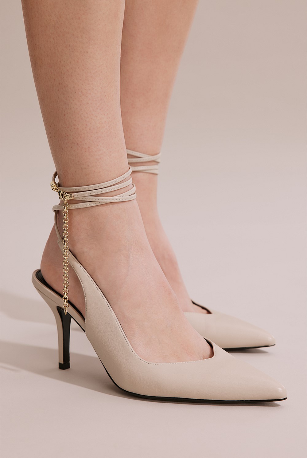 Emelia Heel