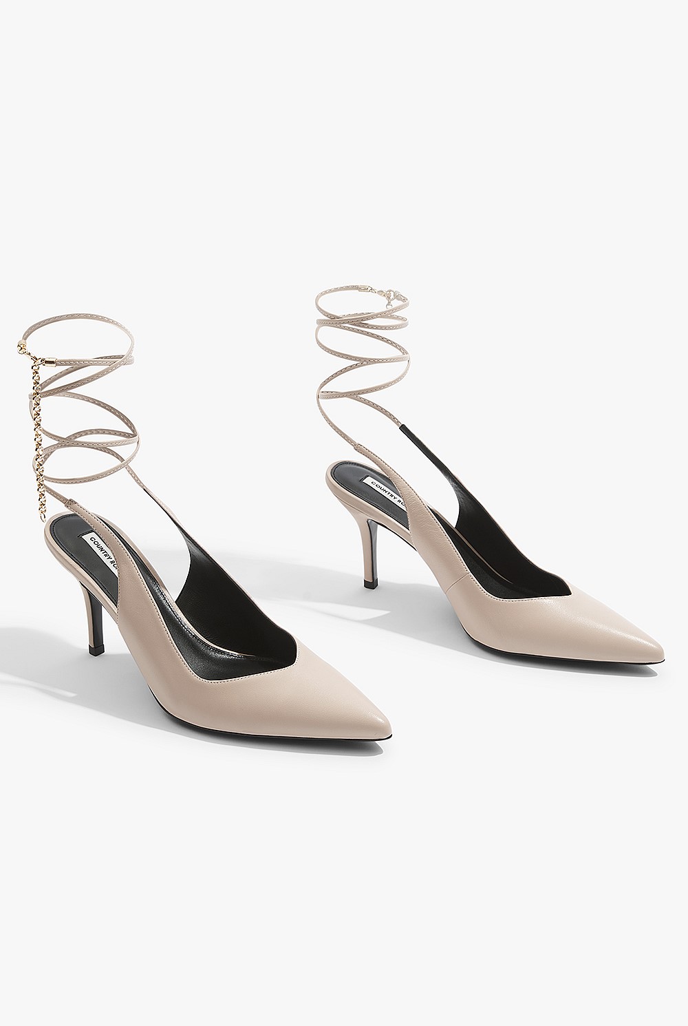 Emelia Heel