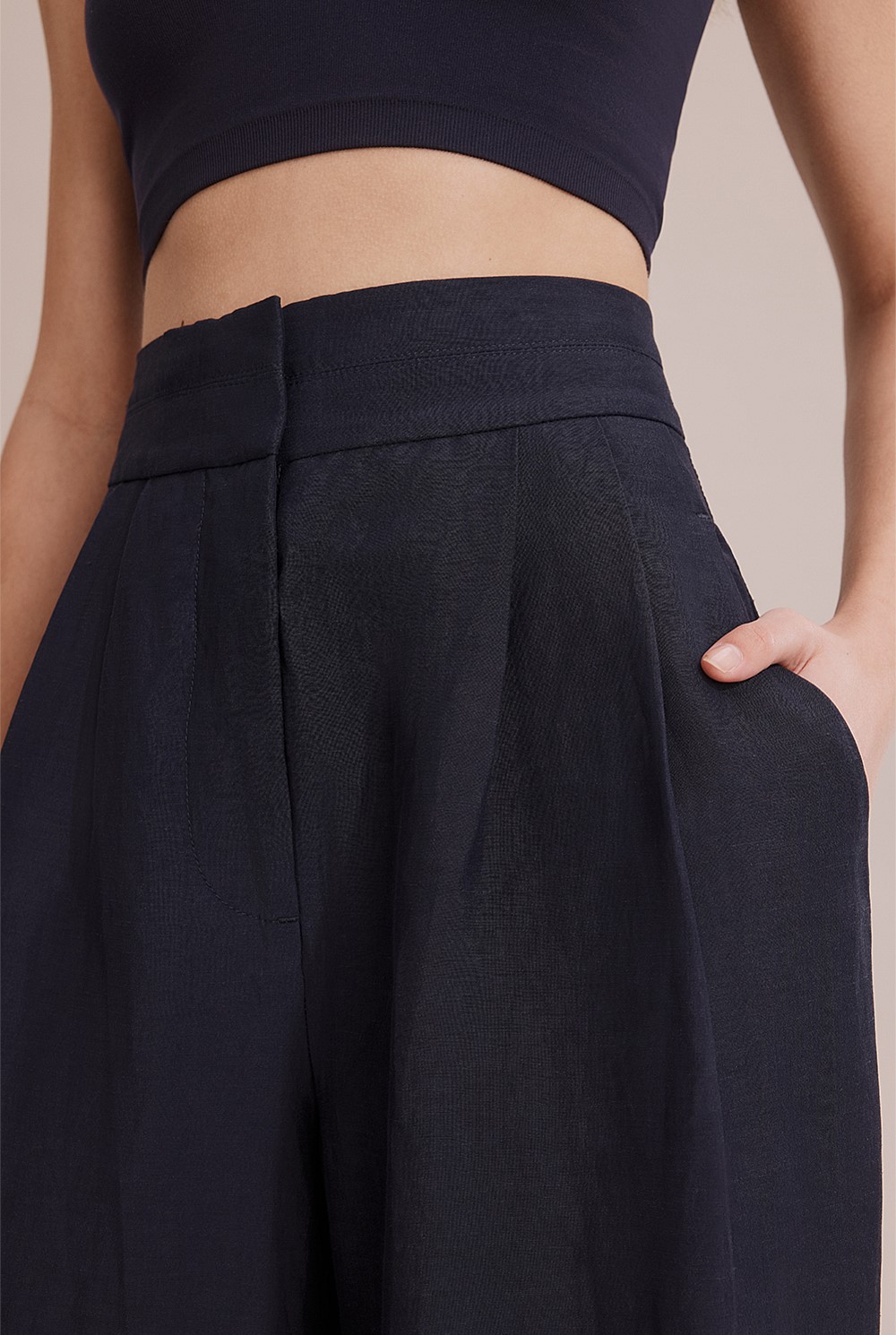 Pleat Front Pant