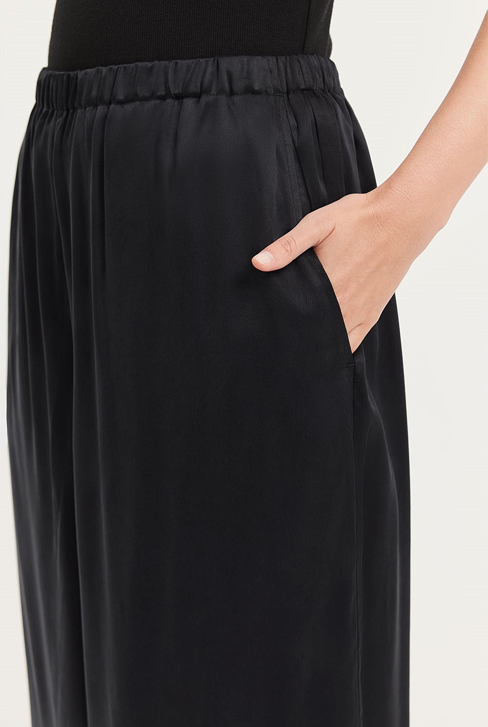 Wide Leg Pull-On Pant