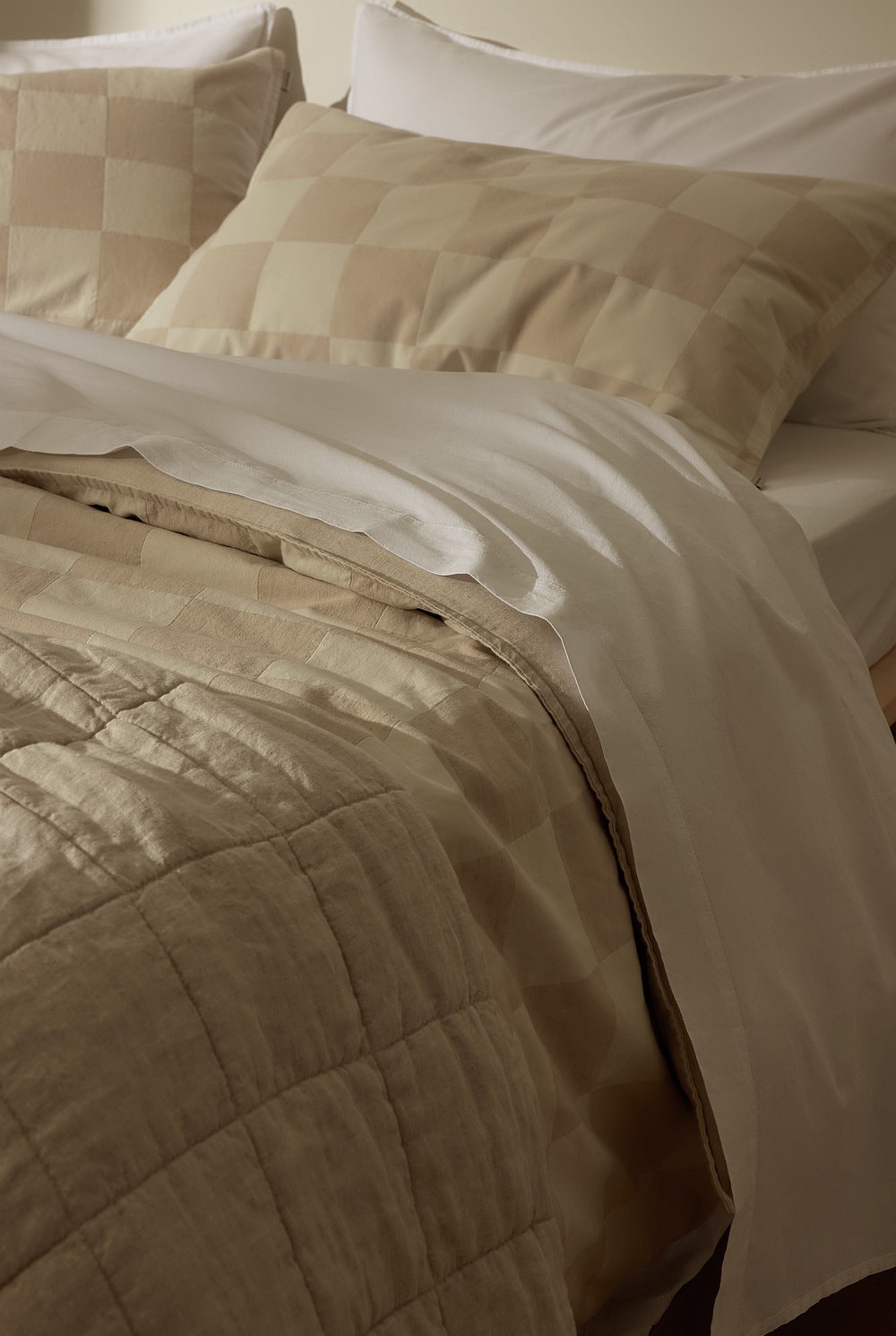 Alia Queen Quilt Cover
