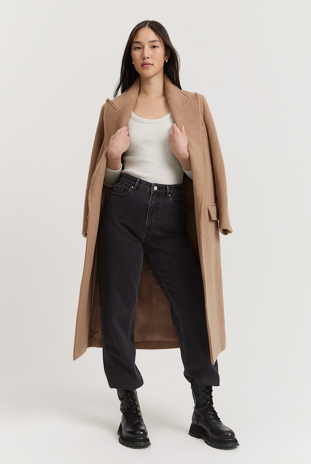 Fitted Rib Scoop Long Sleeve Top