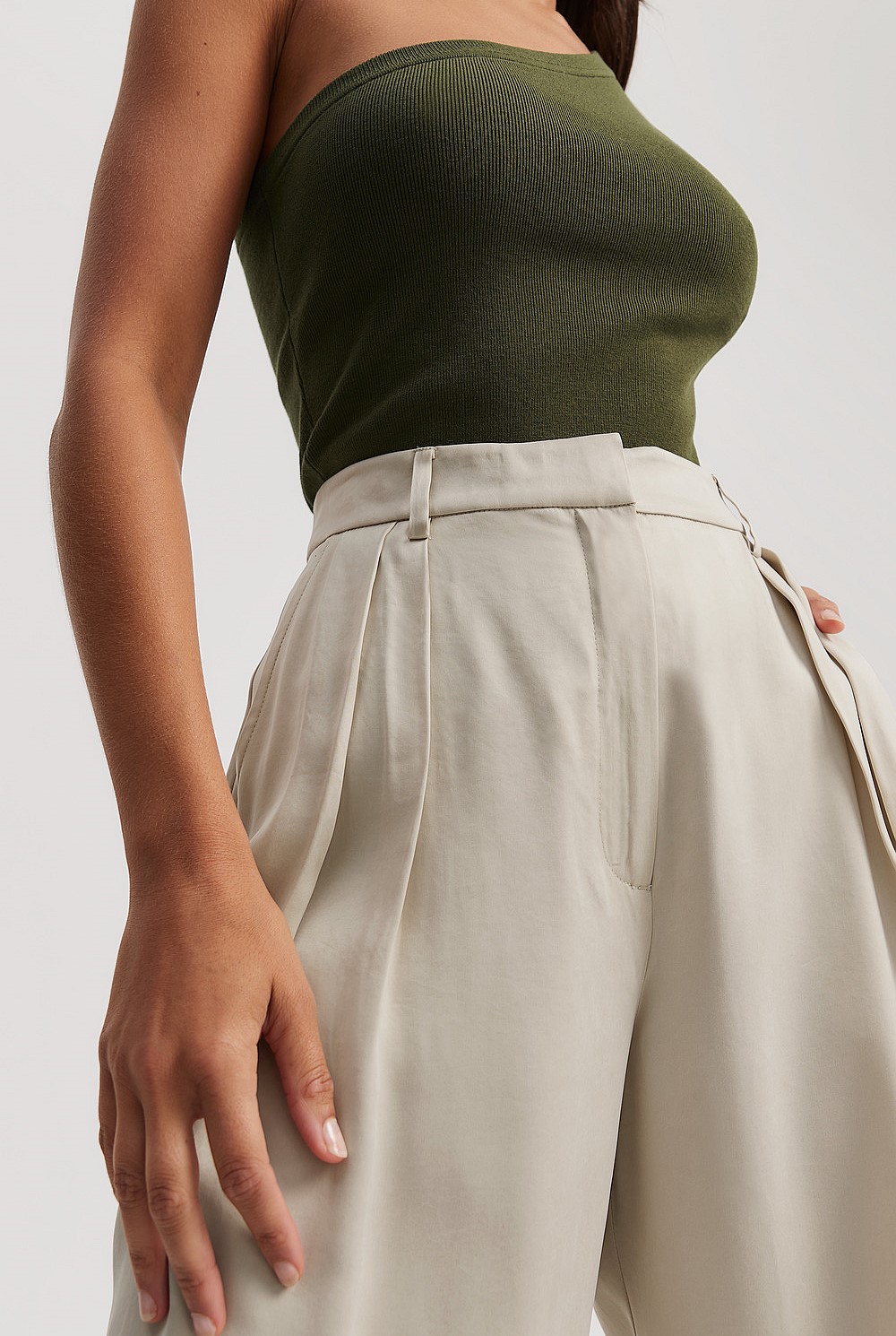 Fluid Pleat Pant