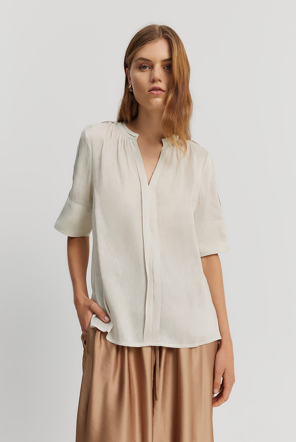 Fluid Short Sleeve Popover