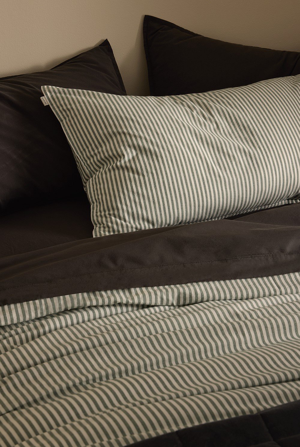 Brae Australian Cotton Stripe Standard Pillowcase Pair