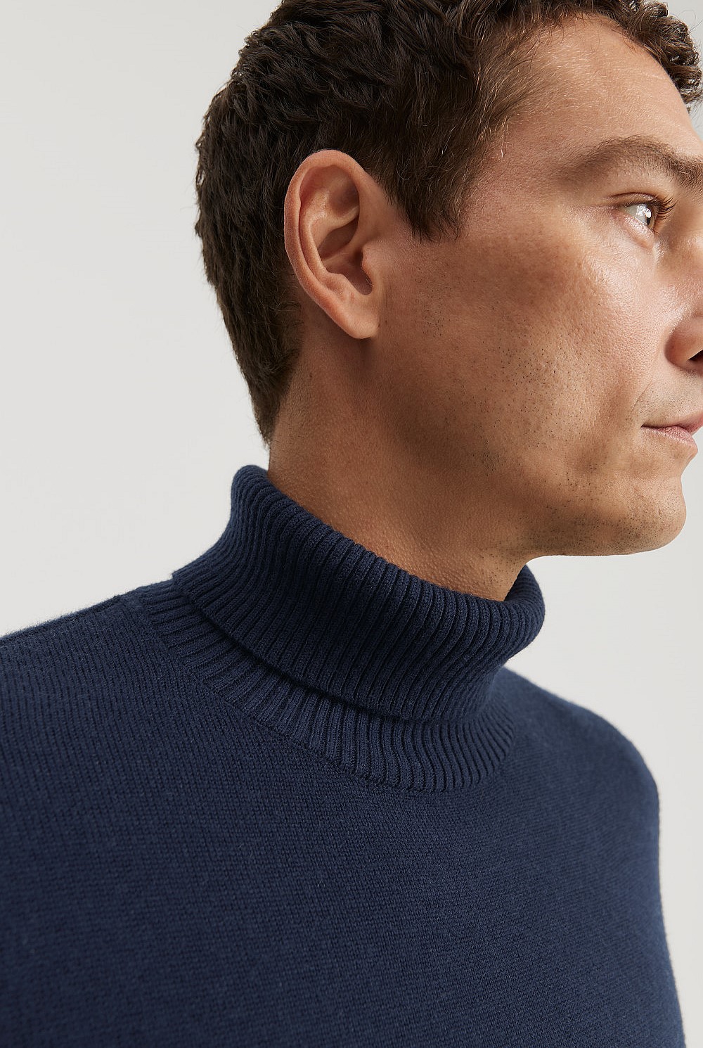 Wool Roll Neck Knit