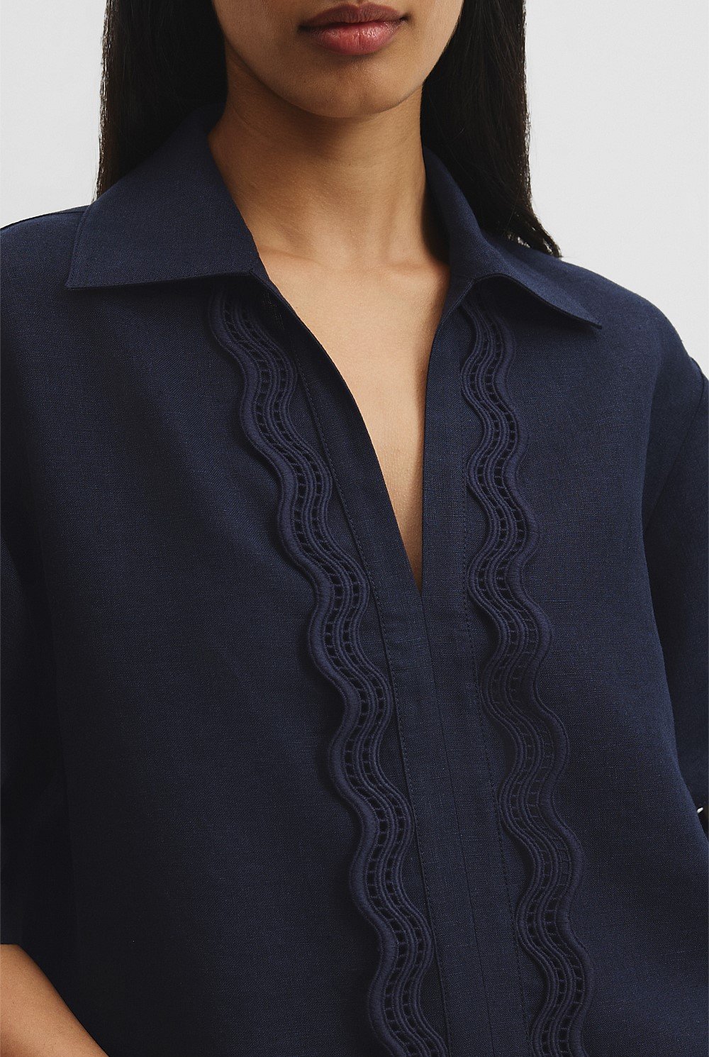 Organically Grown Linen Scallop Trim Popover