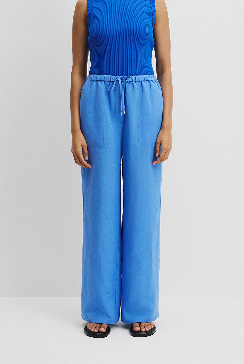 Relaxed Pull-On Pant