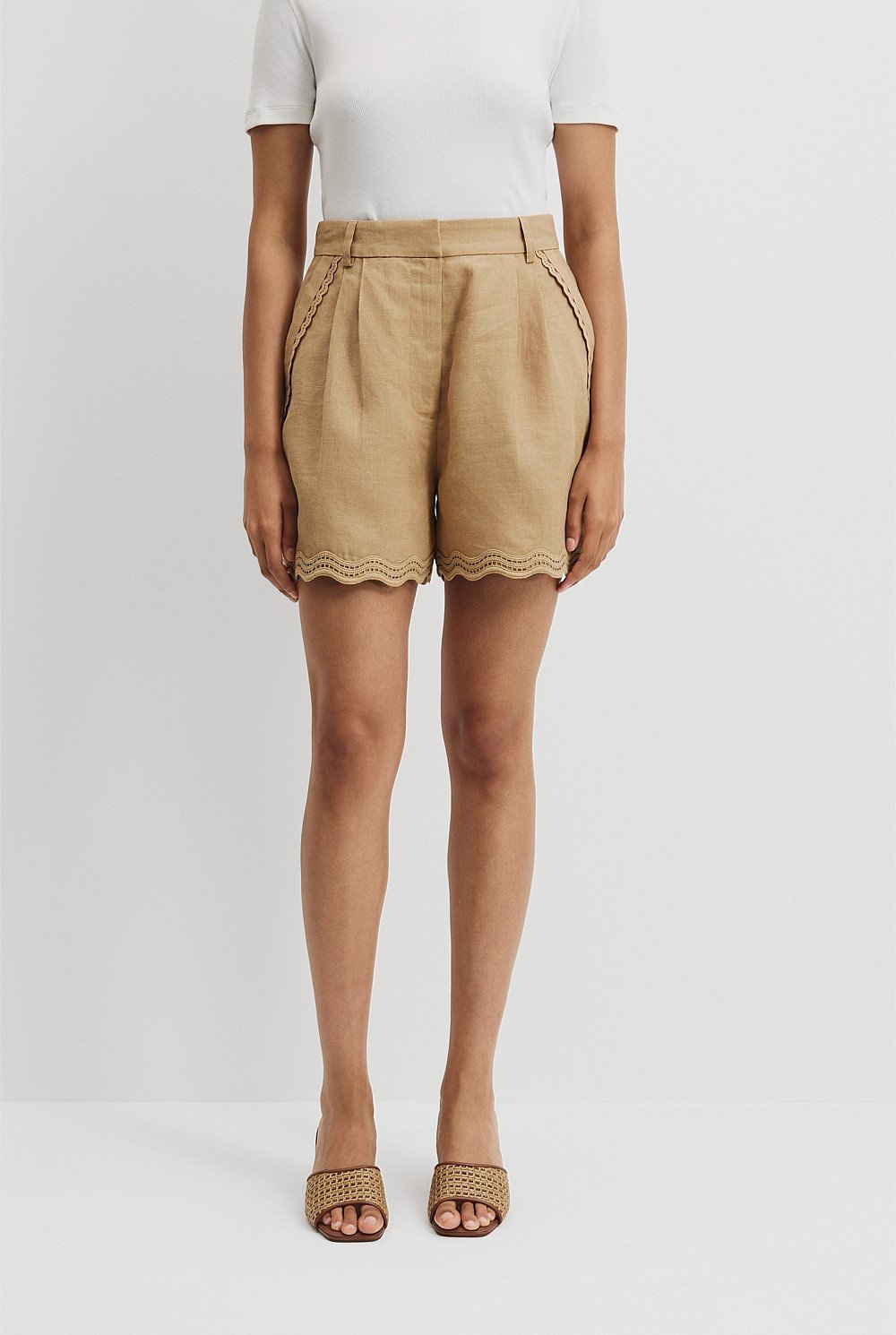 Organically Grown Linen Scallop Trim Short