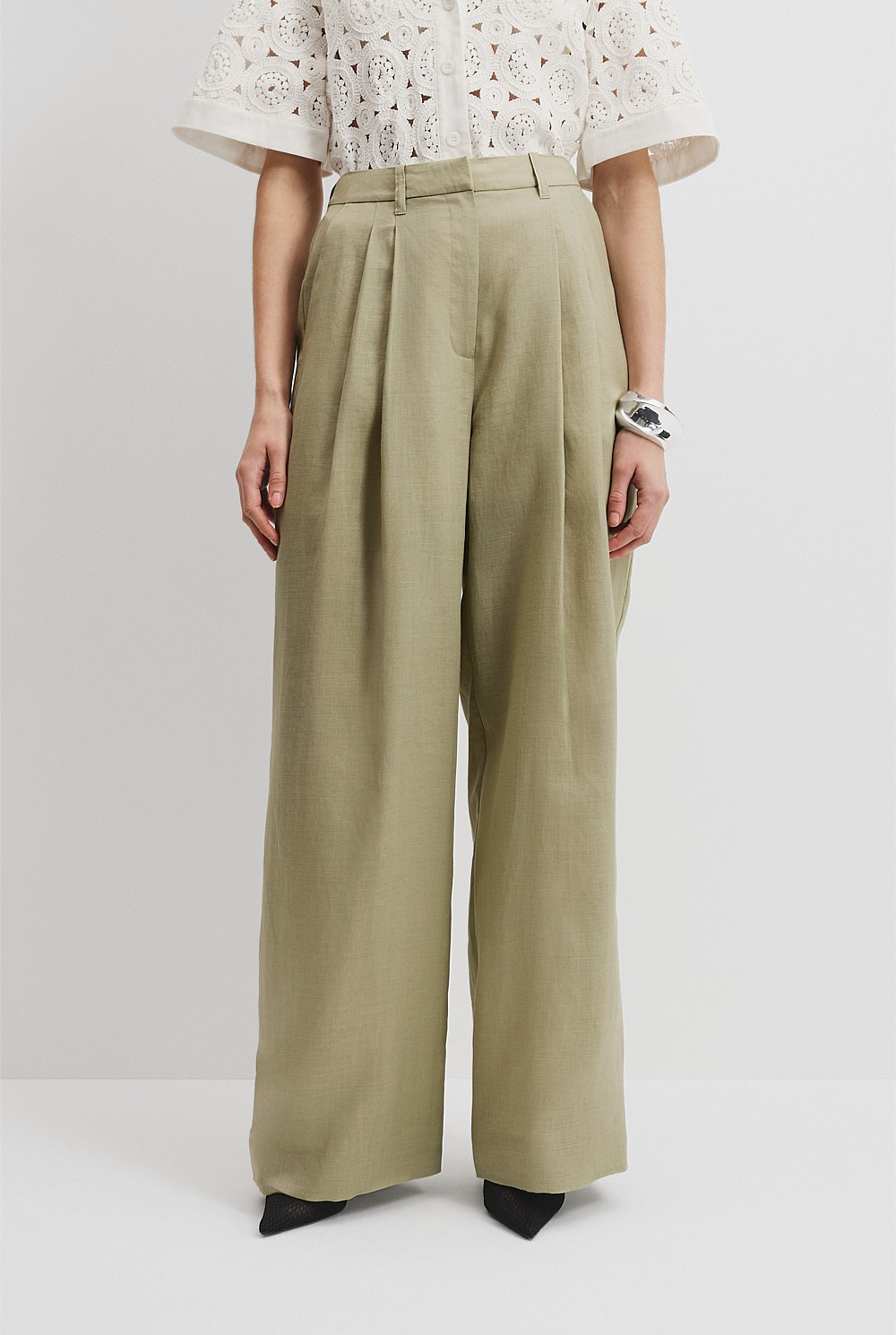 Fluid Pleat Pant