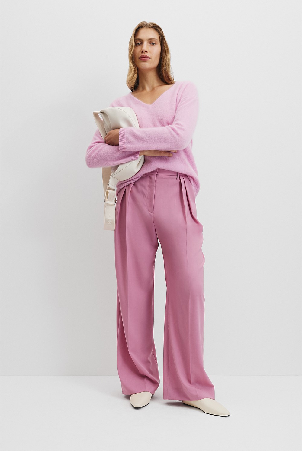 Cashmere V-Neck Knit