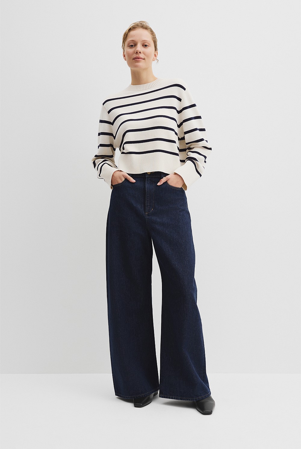 Organically Grown Cotton Blend Crop Crew Neck Knit