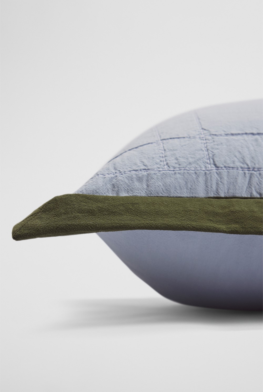 Edie 30x40 Cushion