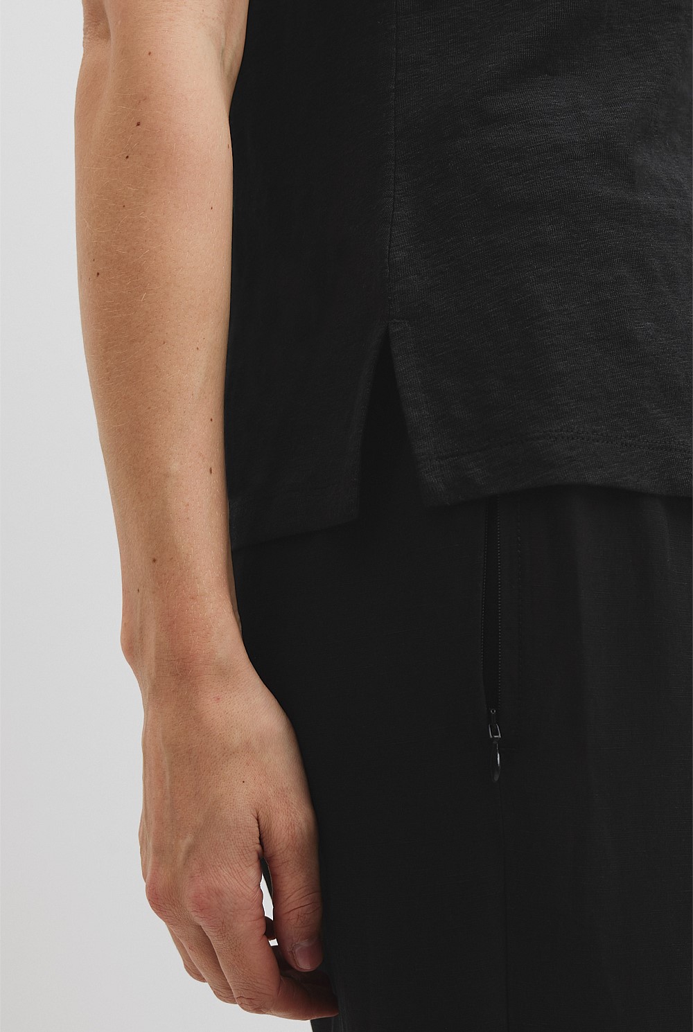 Organically Grown Linen Scoop Neck Tank