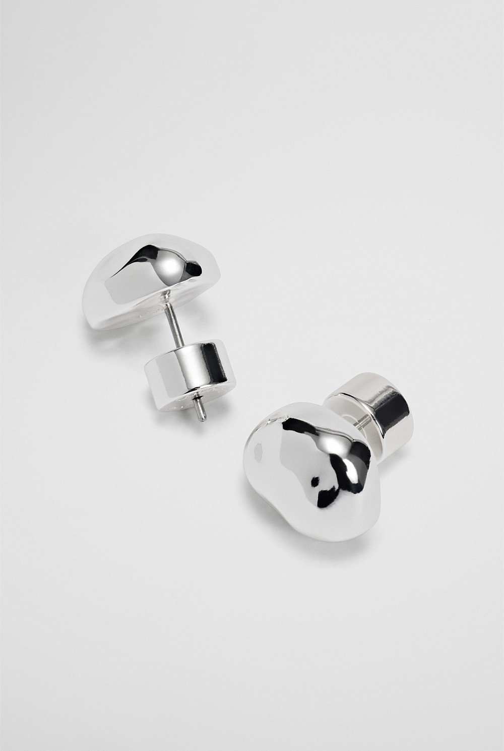 Kora Molten Stud