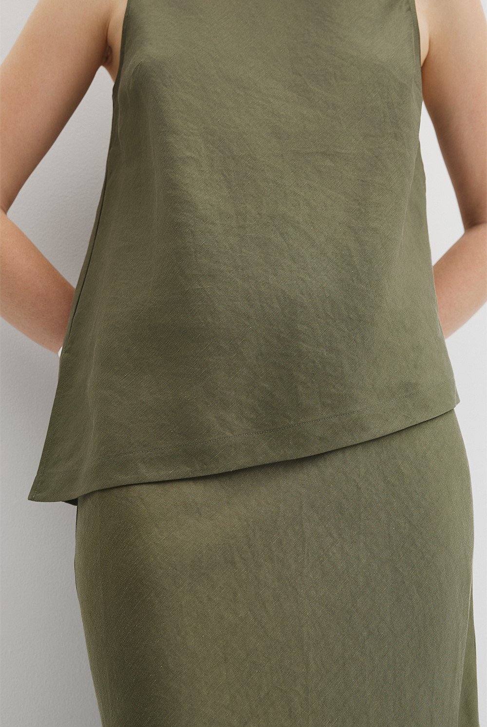 Asymmetric Tank