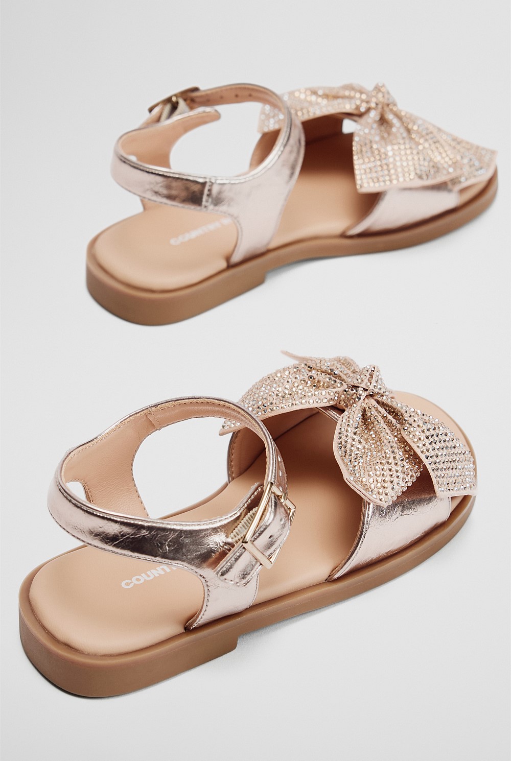 Astrid Sandal