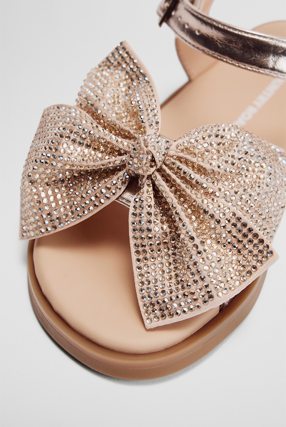 Astrid Sandal