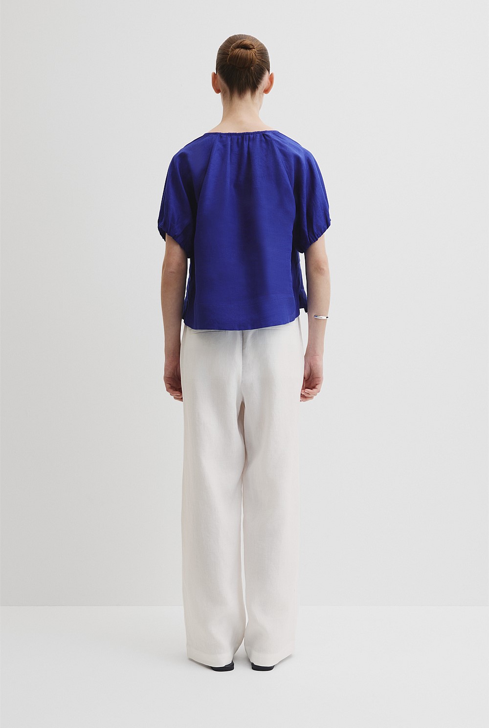 Organically Grown Linen Puff Sleeve Top
