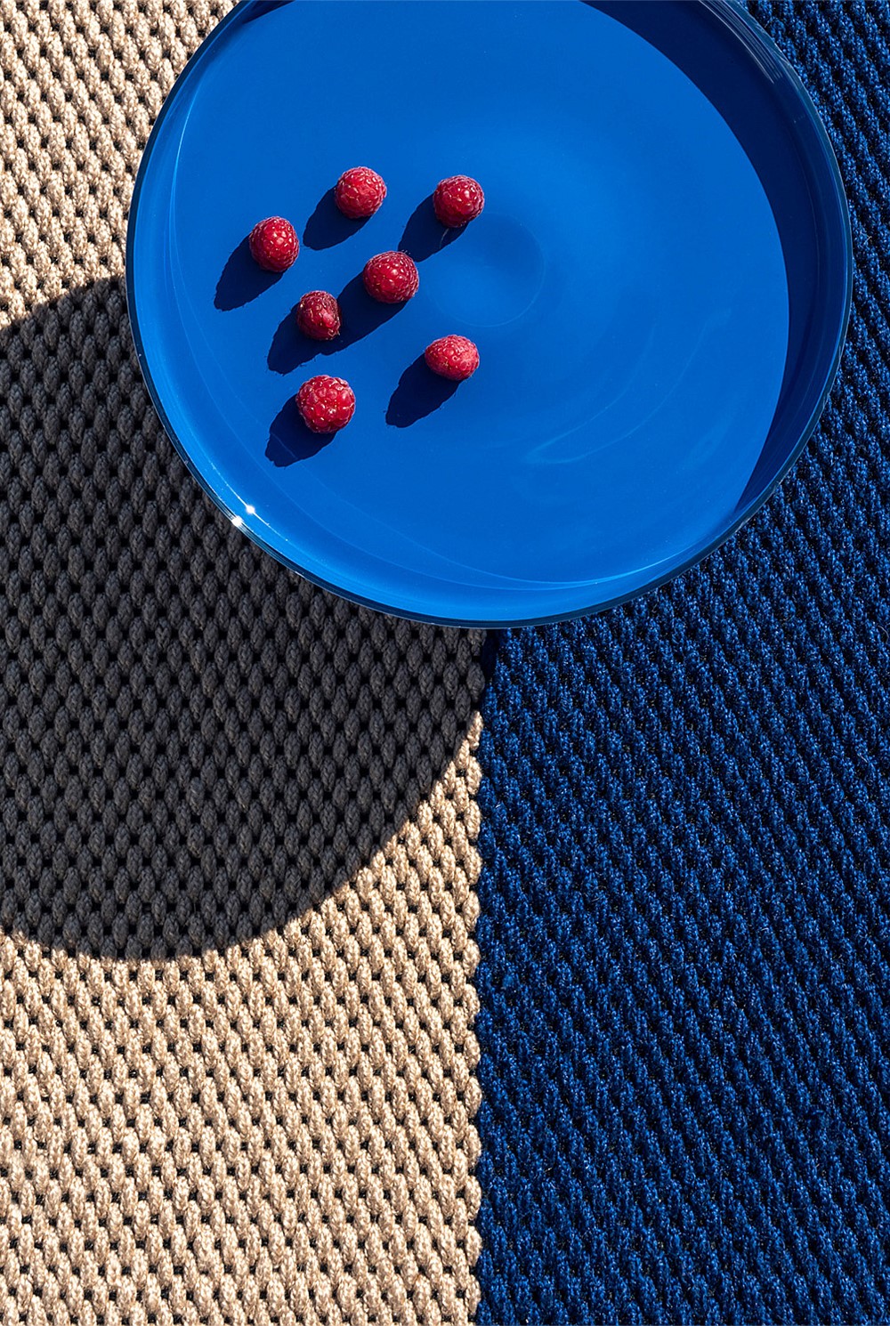 Deck Electric Blue Outdoor Rug 200x140cm