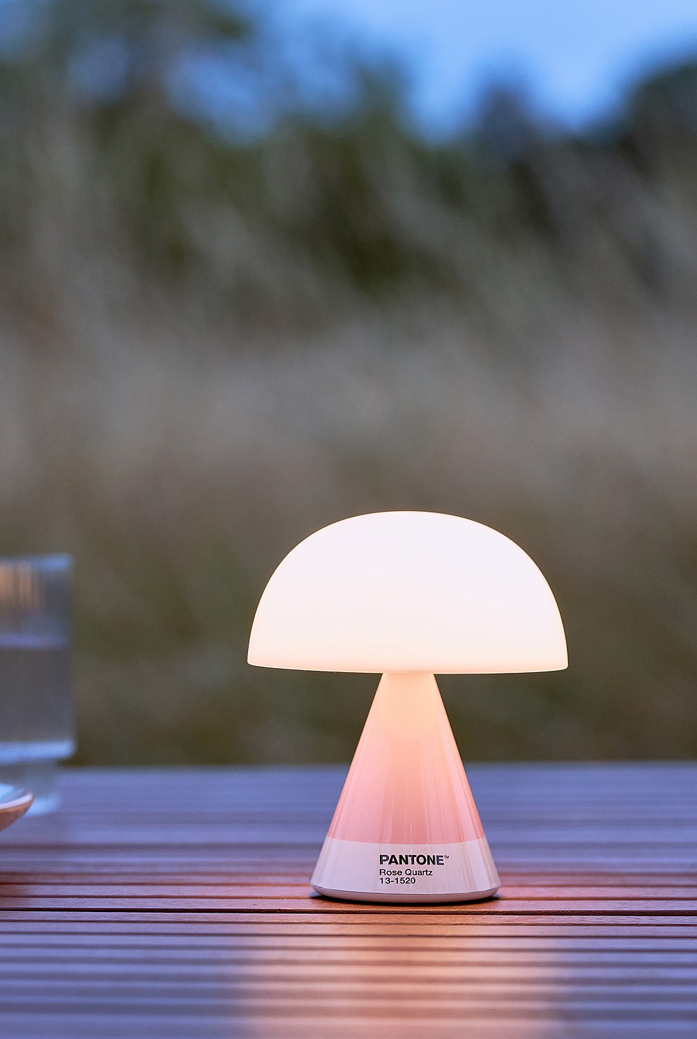 Mina M Medium Portable Led Lamp Pantone - Rose Pink