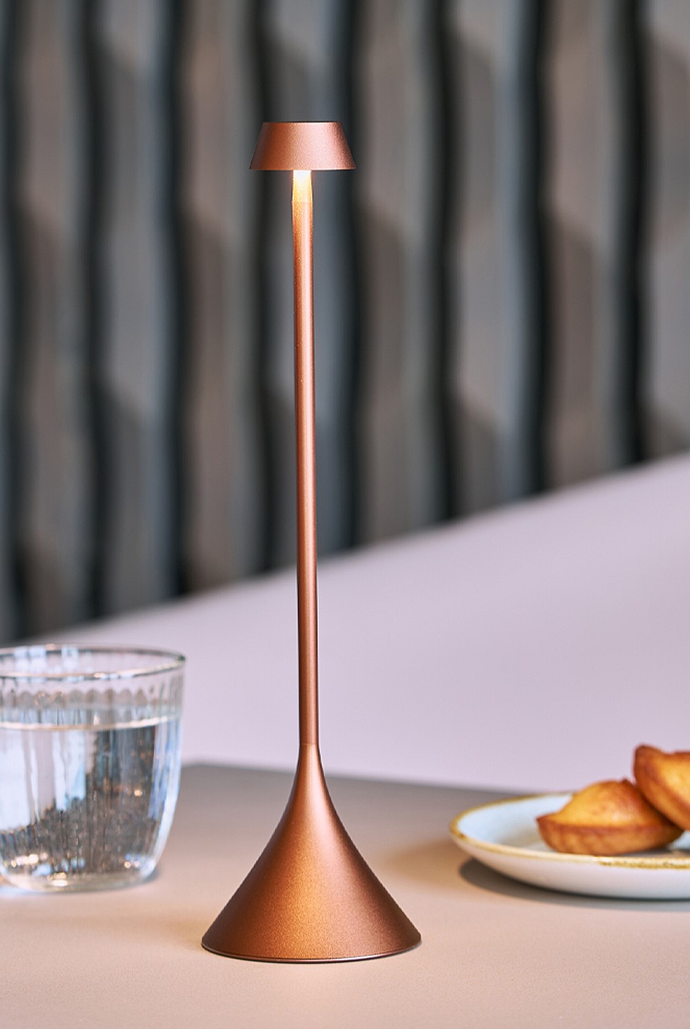 Steli Shade Infinitely Pairable Table Lamp - Bronze