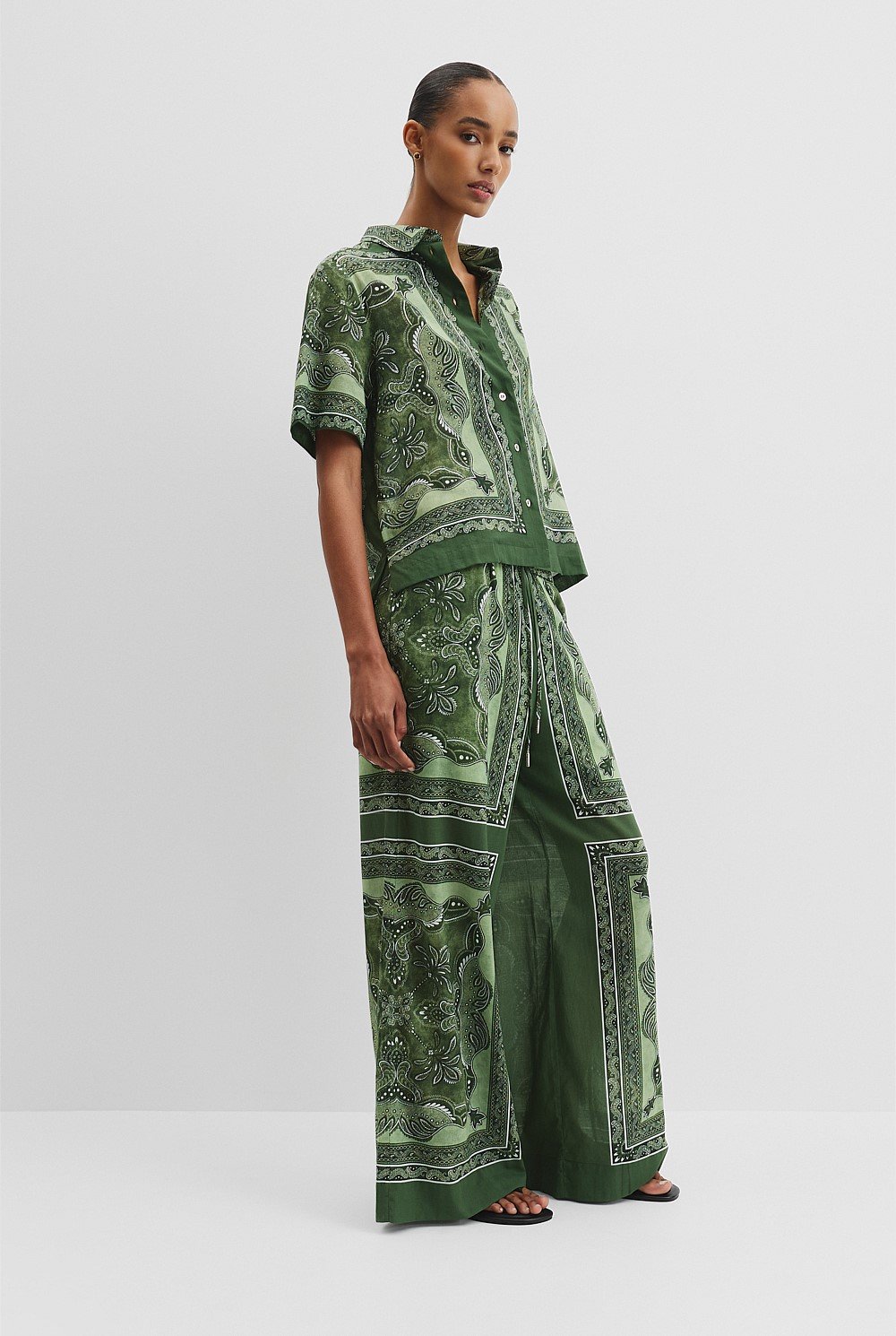 Organically Grown Cotton Scarf Print Short Sleeve Shirt