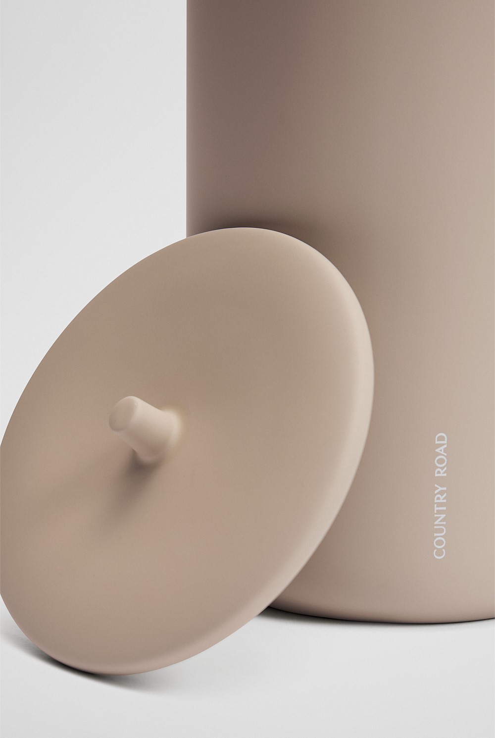 Alora Roll Holder