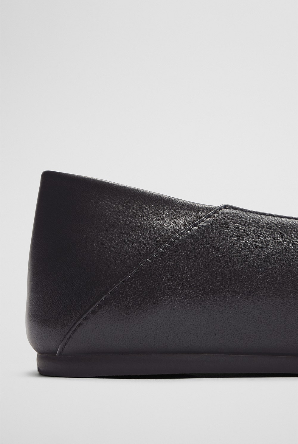 Elodie Loafer