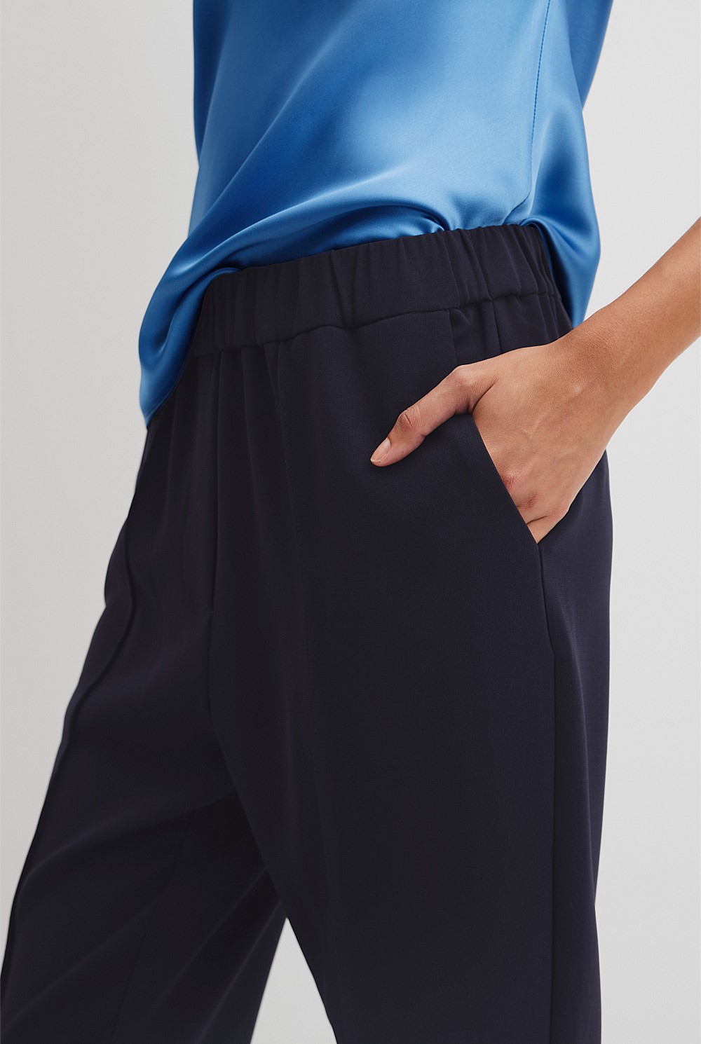 Pleated Tapered Pant