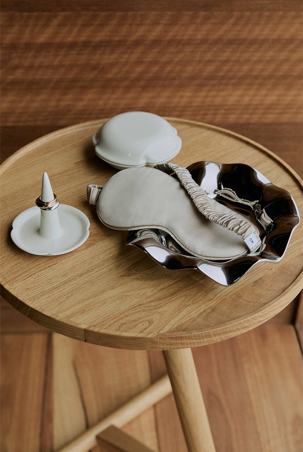 Olinda Ring Stand