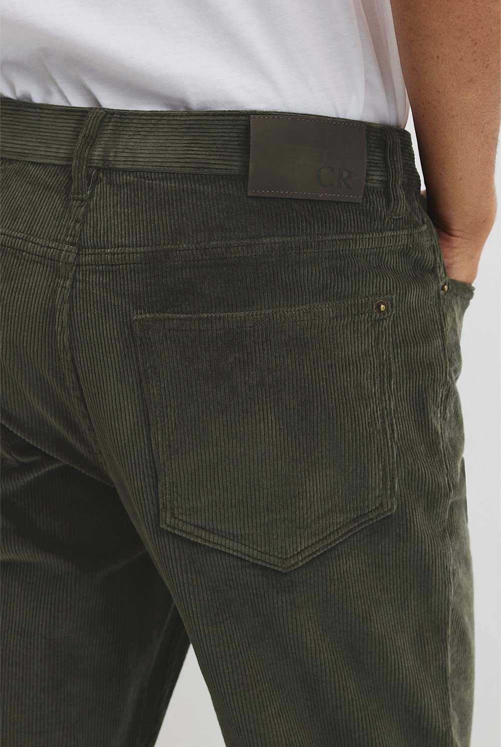 Tapered Cord 5 Pocket Pant