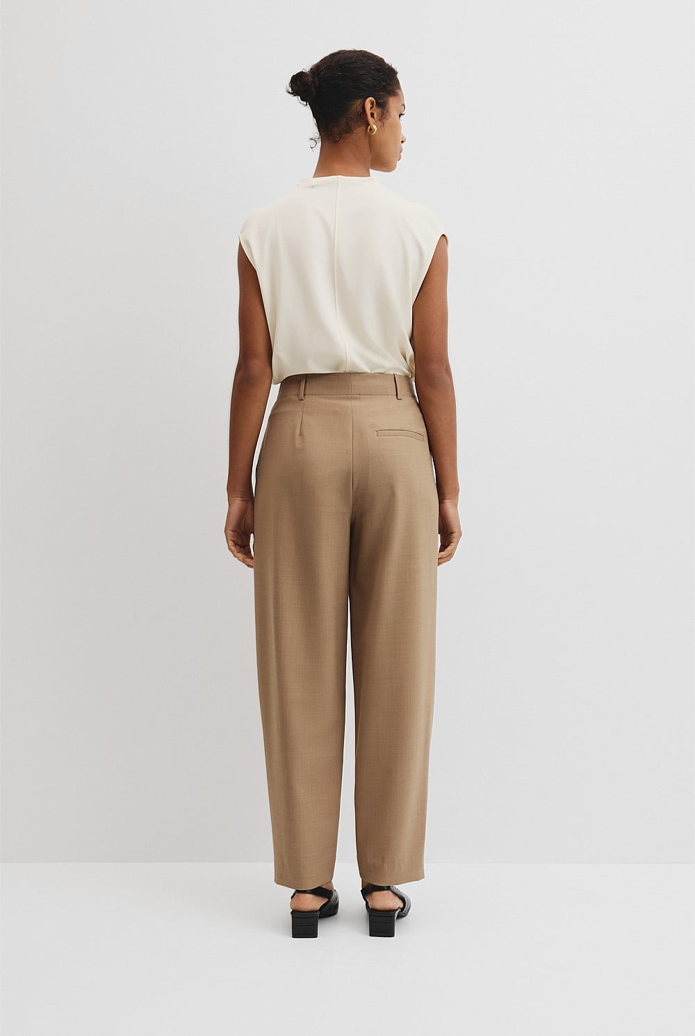Tailored Barrel Pant