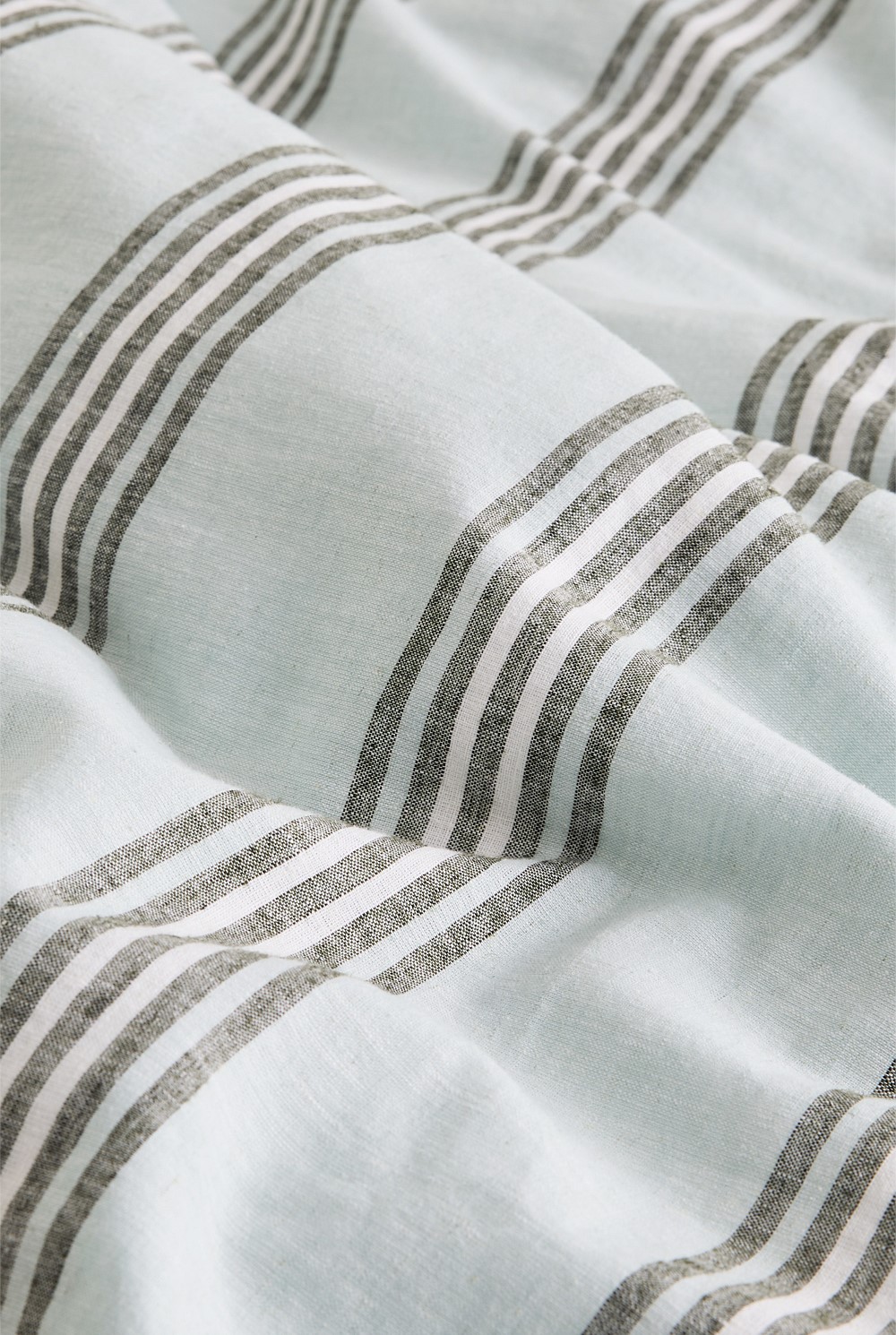 Riley Queen Quilt Cover