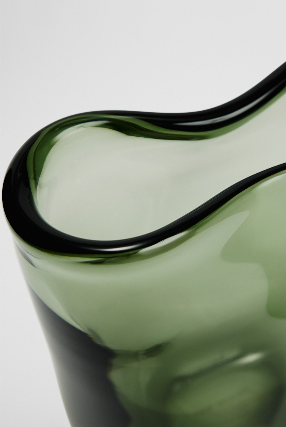 Lina Medium Glass Vase