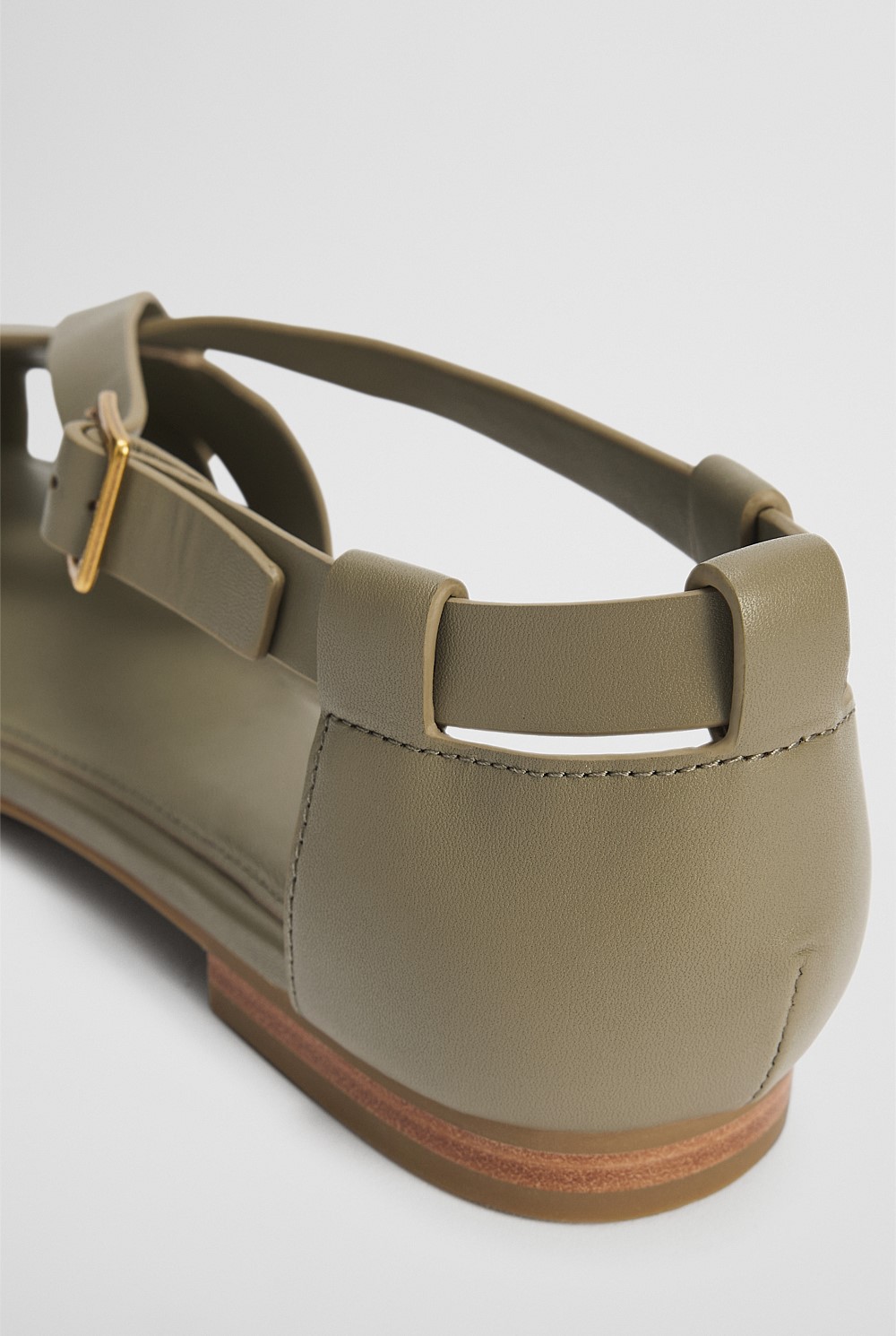 Mila Flat