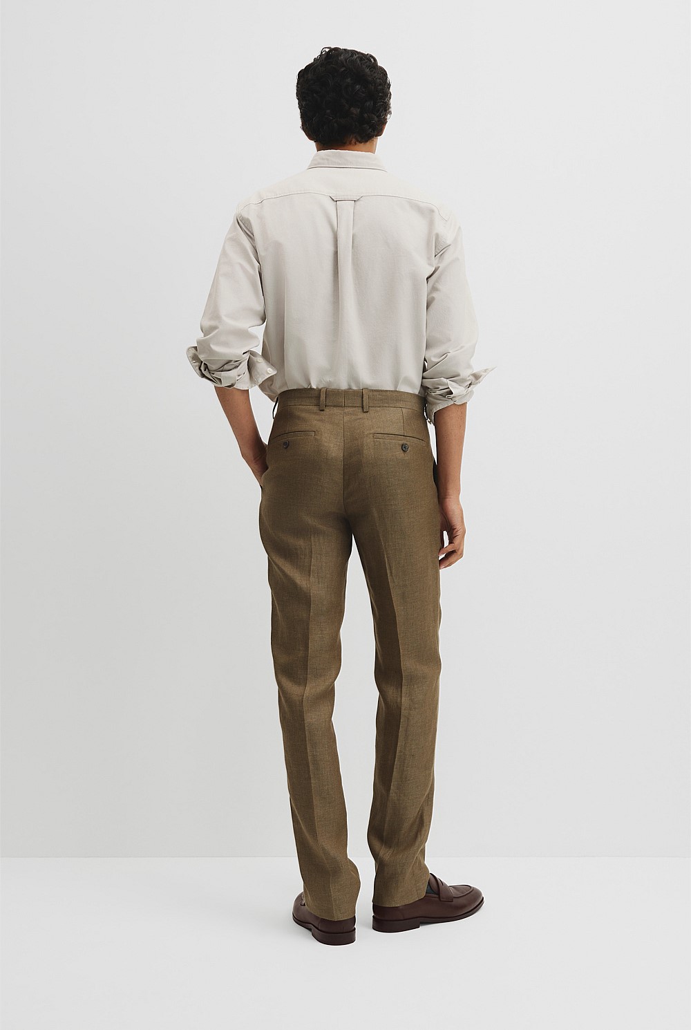 Regular Fit Tapered Linen Pant