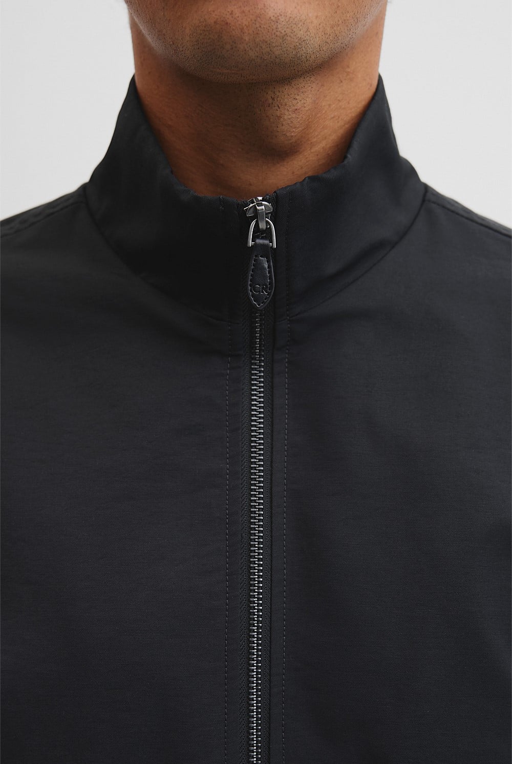 Cut Out Nyln Fnl Nck Jacket