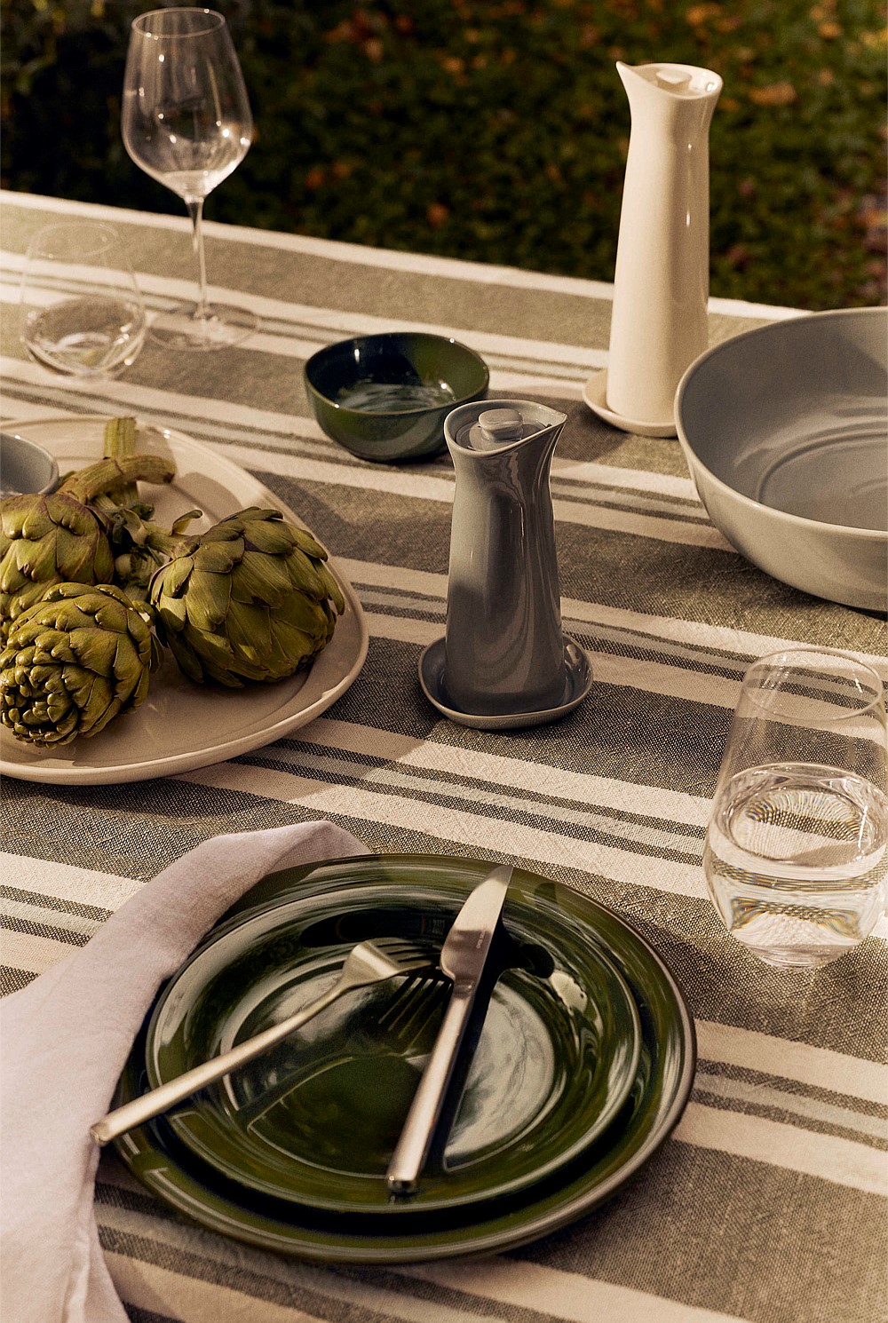 Vara Serving Platter