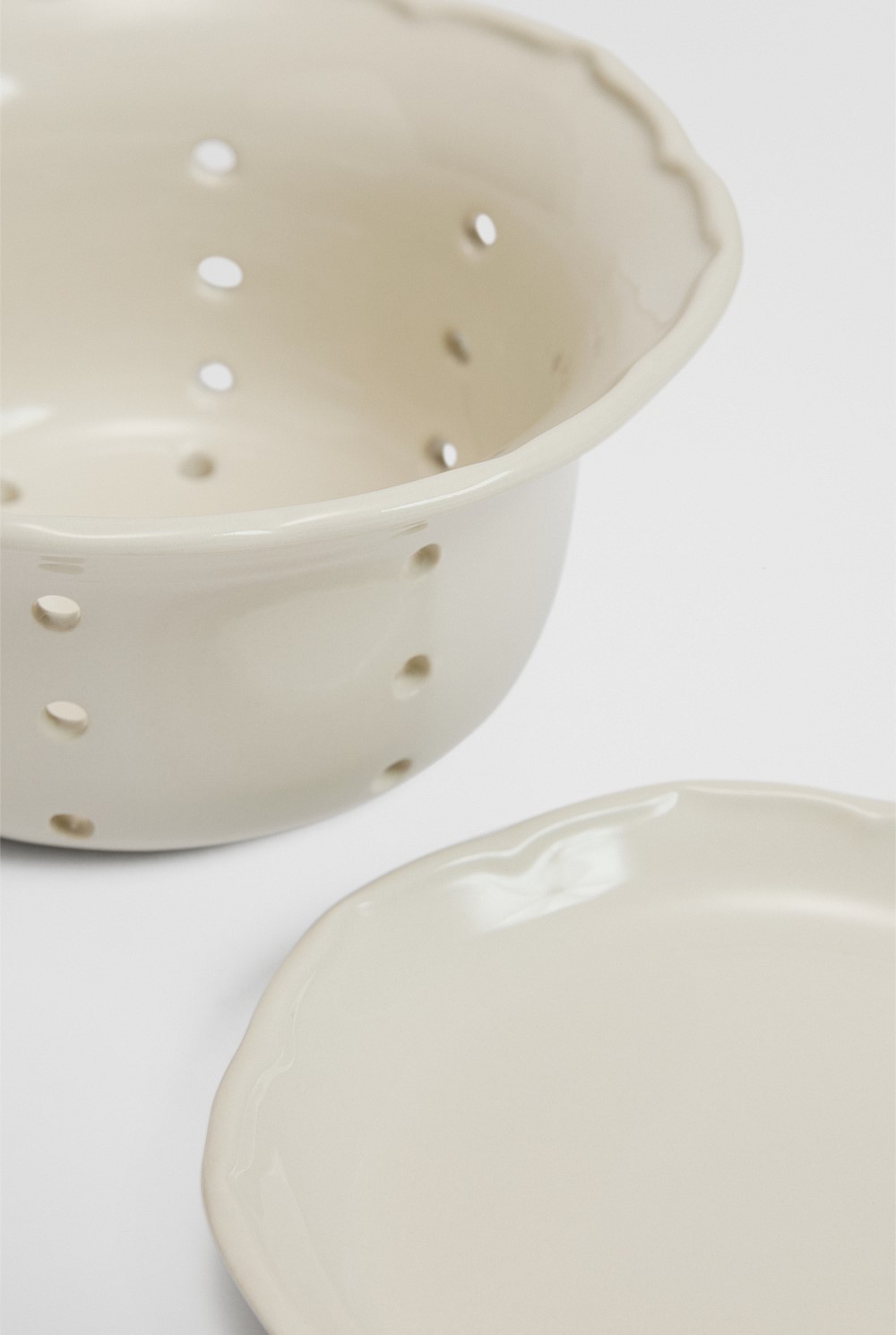 Luna Berry Bowl and Dish