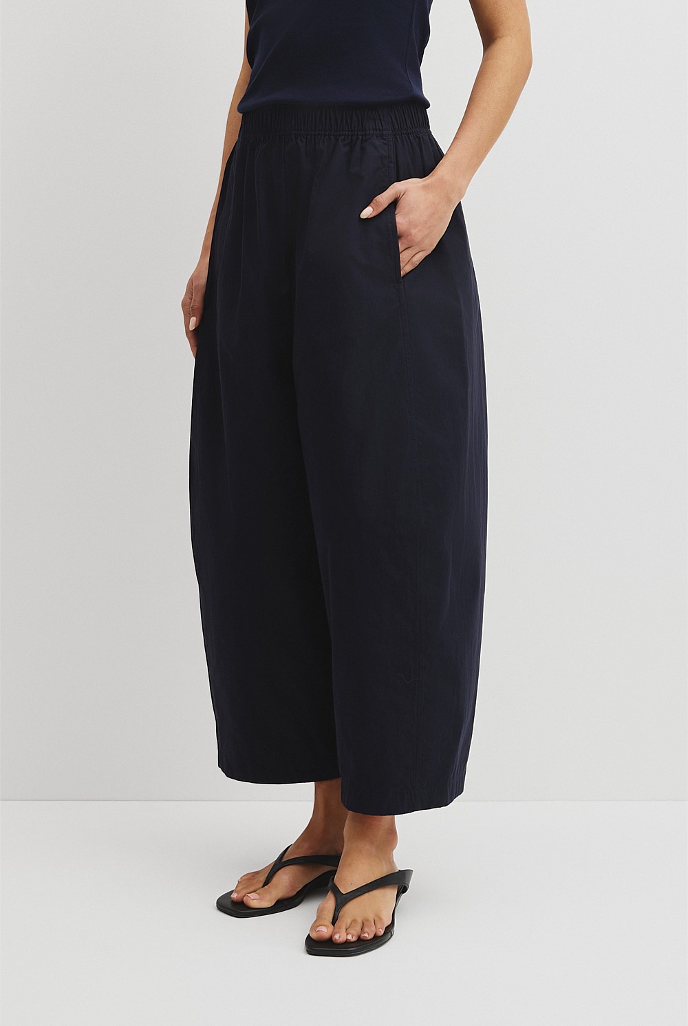 Pull On Curve Pant