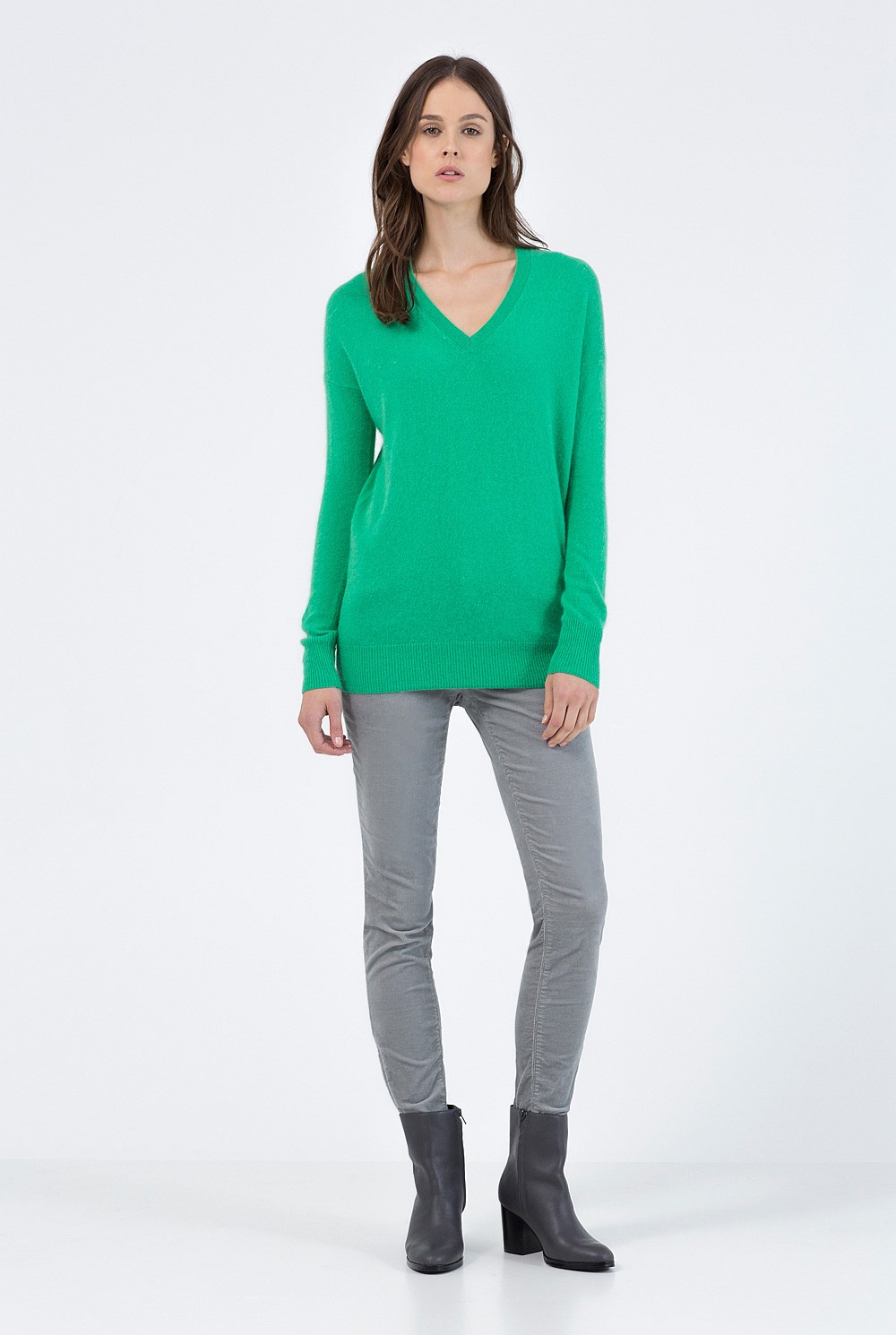  Boyfriend V-Neck Knit