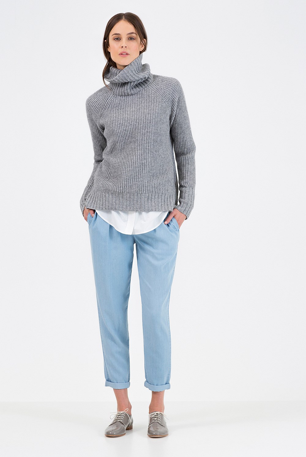 Chambray Pleated Pant